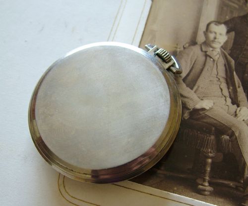 fig 1. A 1930s Viking pocket watch