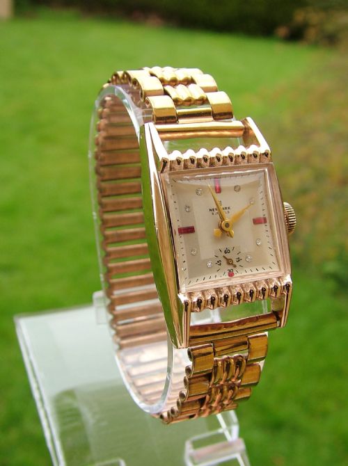 fig 1. A gents 1950s Newmark wrist watch