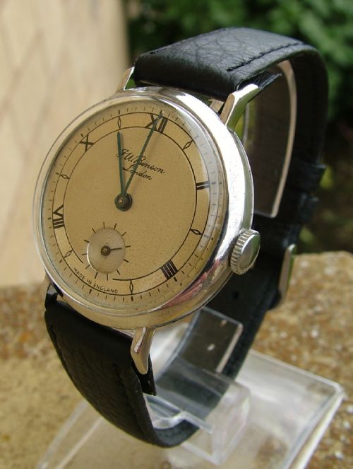 fig 1. A gents 1950s Smiths wristwatch for J W Benson