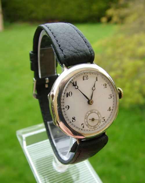 fig 1. A gents 1920s silver trench watch.