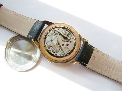 fig 1. A good sized gents Certina wristwatch, 1950s