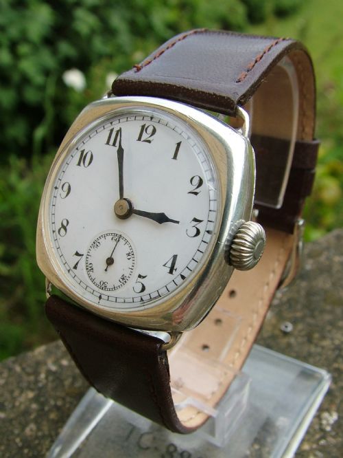 A Gents 1930s Silver Cushion Cased Wristwatch