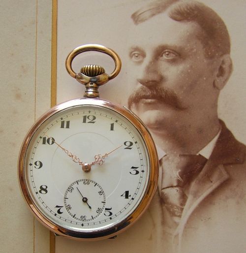 An Antique Galonne Cased Pocket Watch, Circa 1910s.