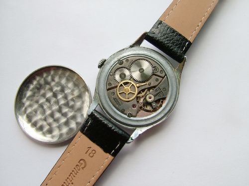 fig 2. A gents WW2 Tissot wrist watch