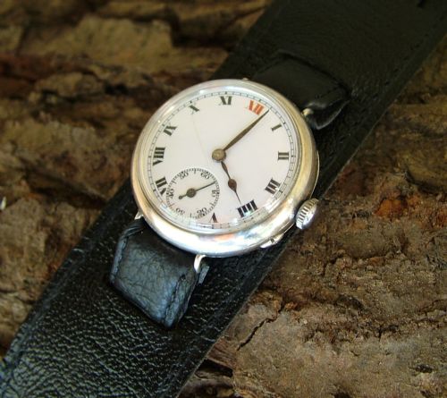 A Gents 1920s Baume & Co Silver Wrist Watch