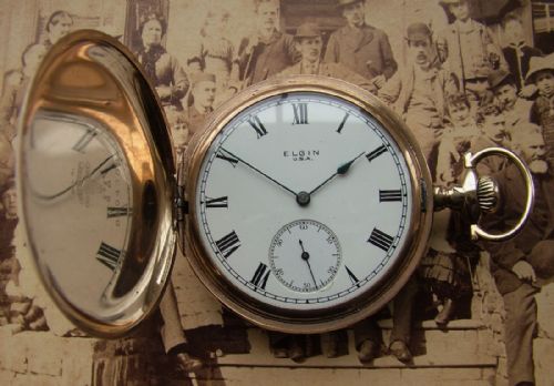 A Vintage 1919  Elgin Full Hunter Pocket Watch
