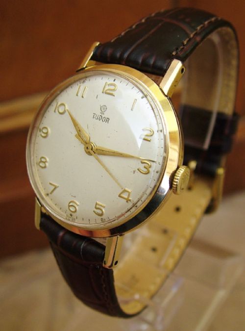 A Gents 9ct Gold Tudor Wrist Watch, 1960