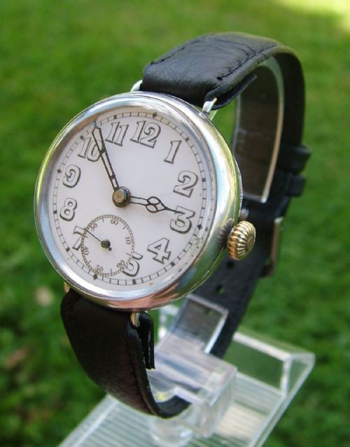 A Gents 1914 Ww1 Silver Trench Watch