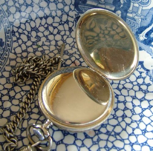 fig 1. A 1930s Revue pocket watch, Gédéon Thommen