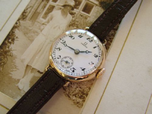 fig 1. A lady’s 9 carat gold 1930s Omega wrist watch