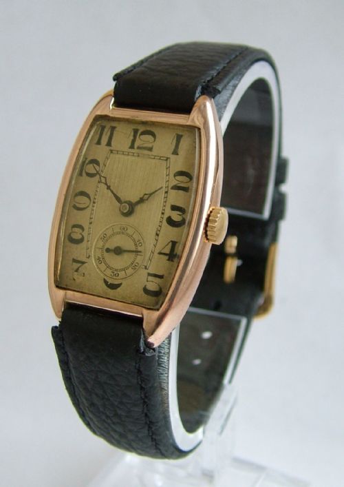 9ct Gold 1920s Dimier Freres & Cie Mid-size Watch