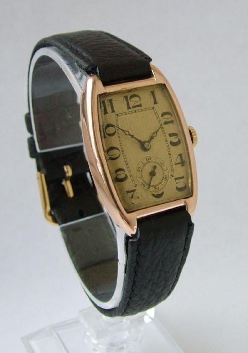 fig 1. 9ct gold 1920s Dimier Freres & Cie mid-size watch 