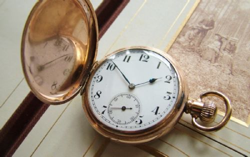 fig 1. A gents 1920s Erlim full hunter pocket watch