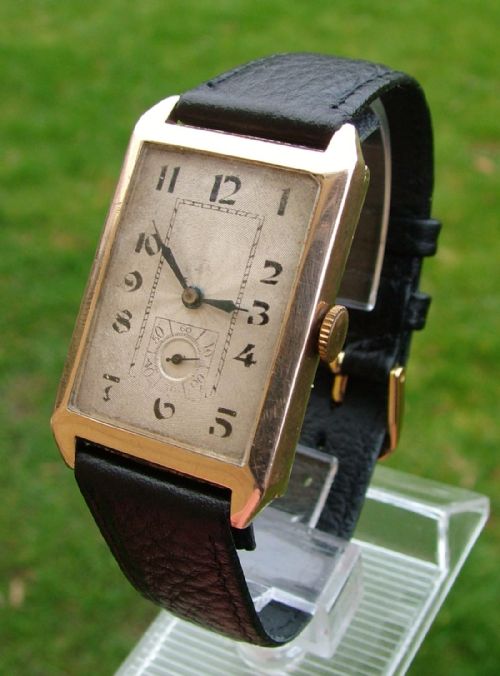 A Gents 9 Carat Gold Art Deco Wrist Watch, 1929