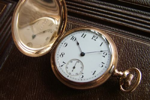 An Antique 1901 Waltham Full Hunter Pocket Watch