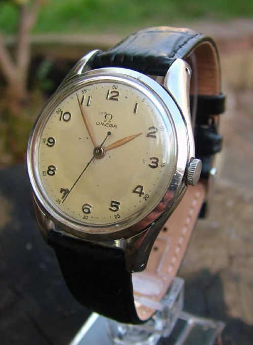 fig 1. A gents 1940s Omega wrist watch