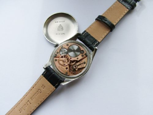 fig 2. A gents 1940s Omega wrist watch