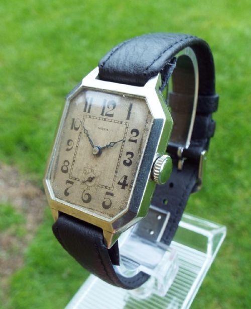 fig 1. A gents late 1930s Art Deco Driva wrist watch