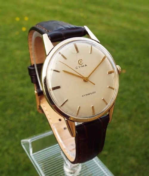 A Gents 9 Carat Gold Cyma Wrist Watch, 1960