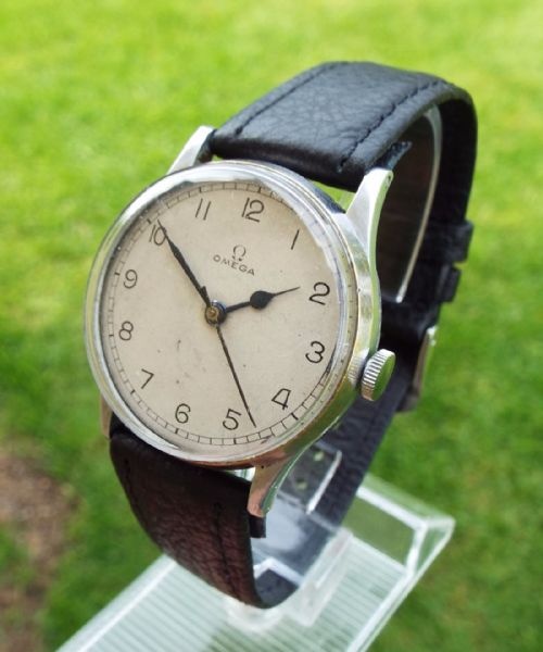 A Gents 1940s Omega Wrist Watch