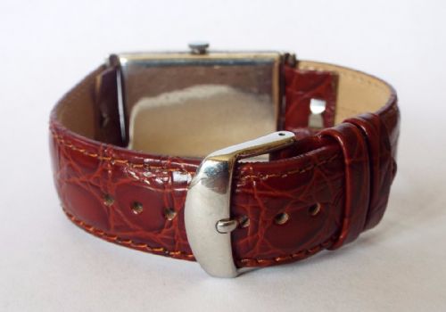 fig 2. A gents large 1950s Marvin wrist watch
