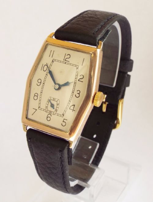 A Mid-size 9 Carat Gold Uno Wrist Watch, 1937