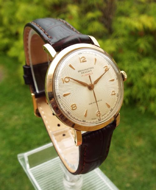 fig 1. Gents 1950s 9ct gold Bravingtons Renown watch