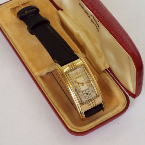 fig 2. A 1950s Parker curvex wrist watch, boxed