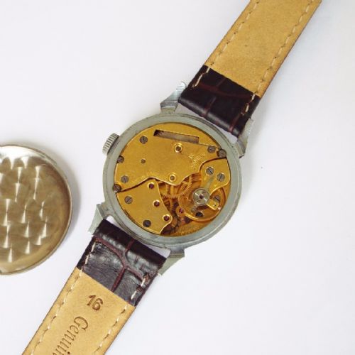 fig 2. Gents 1950s Smiths wrist watch, Made in England