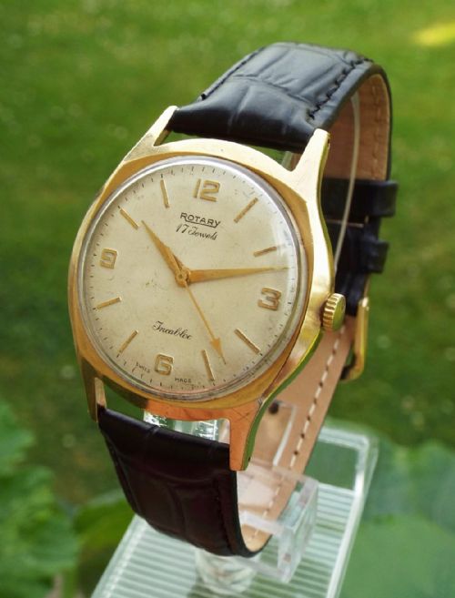 A Gents 9 Carat Gold Rotary Wrist Watch, 1957