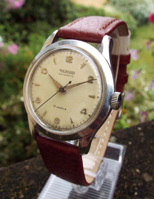 fig 1. Gents 1950s Richard bumper automatic wristwatch