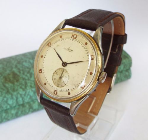 Gents Good-sized 1950s Avia Wrist Watch with Box