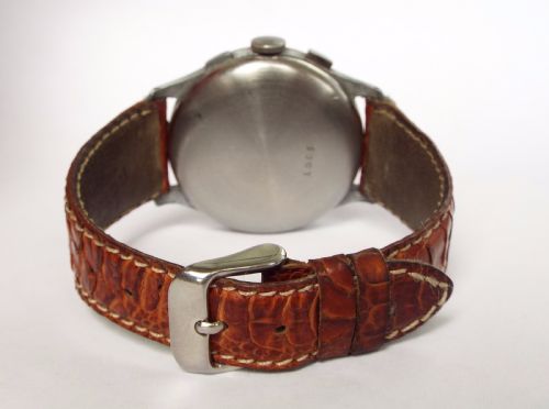 fig 3. A gents 1950s Chronographe Suisse chronograph