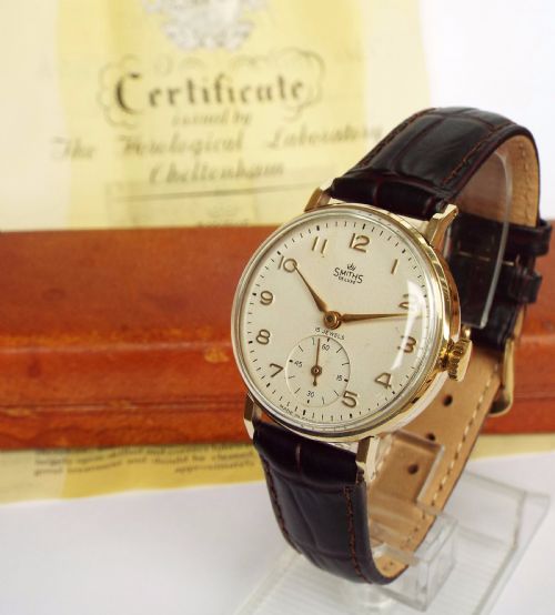 Gents 9ct Gold Smiths De Luxe Watch, Box & Papers, 1957