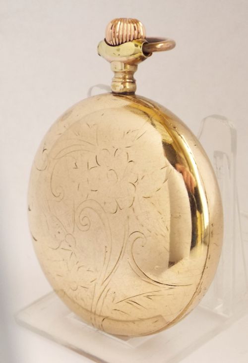fig 1. Large antique 1907 Waltham pocket watch.