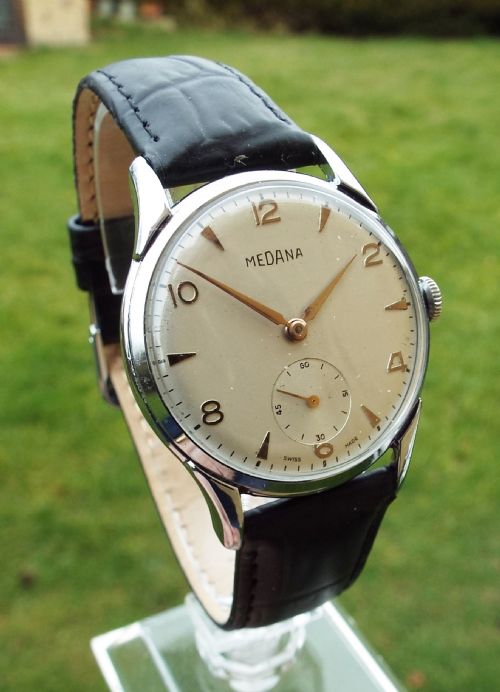 A Gents 1950s Medana Wrist Watch.