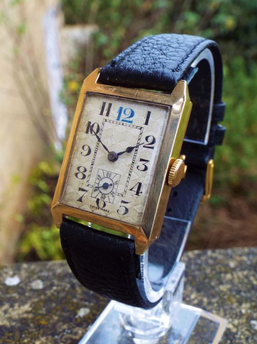 fig 1. Gents 9ct gold Art Deco wrist watch, 1931