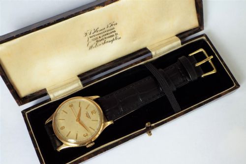 fig 1. Gents 1959 Longines 9ct gold wrist watch
