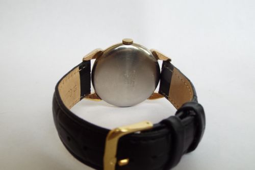 fig 3. Gents 1950s Porta wrist watch