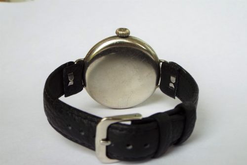 fig 2. Large WW1 era gents trench wrist watch