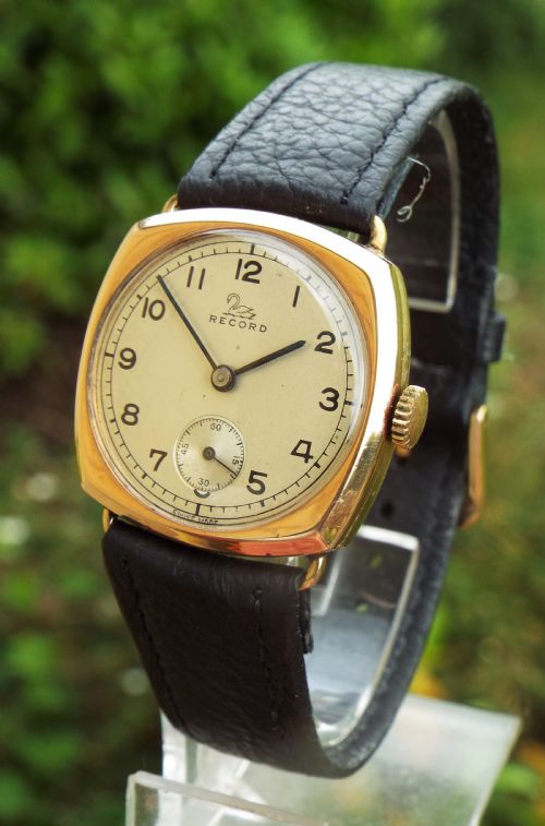 fig 1. 1947 mid-size 9ct gold Record wristwatch