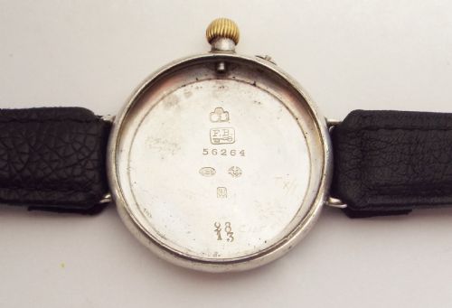fig 3. A gents silver Borgel cased trench watch, 1916.