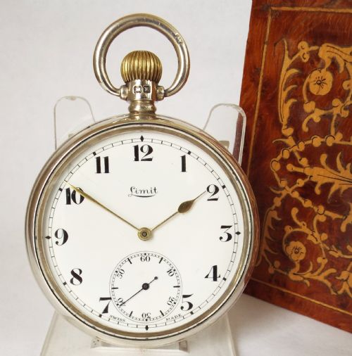 A Vintage 1930s Silver Limit Pocket Watch.
