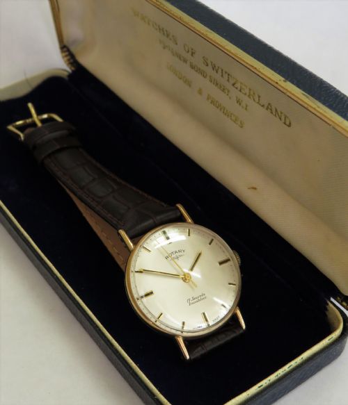 fig 1. Gents 9ct gold Rotary wrist watch, 1968