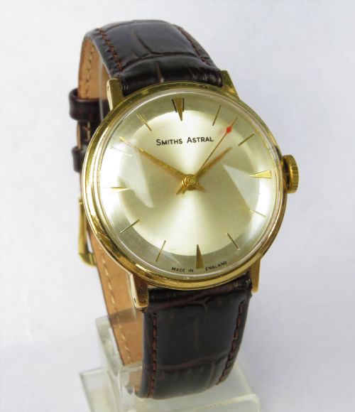 fig 1. Gents 1960s Smiths Astral wrist watch, made in England