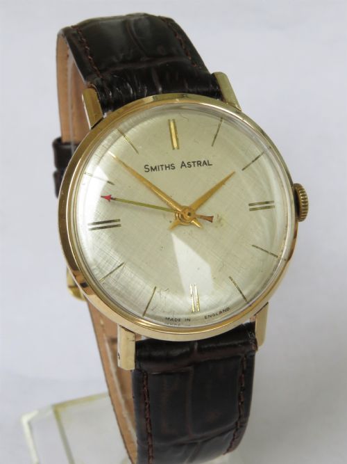 fig 1. Gents 9ct gold Smiths Astral wrist watch, 1956