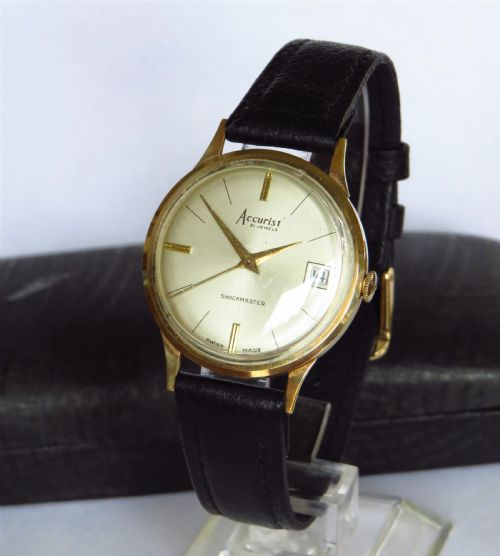 fig 1. Gents 9ct gold Accurist wrist watch, 1965