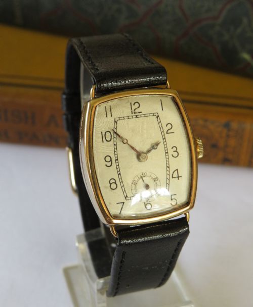 fig 1. Gents 9ct gold wrist watch, 1929