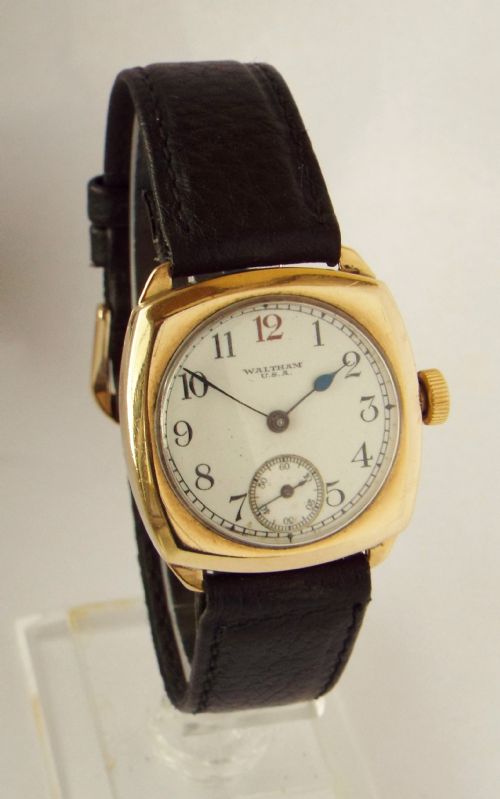Gents 9ct Gold Waltham Wrist Watch, 1933.