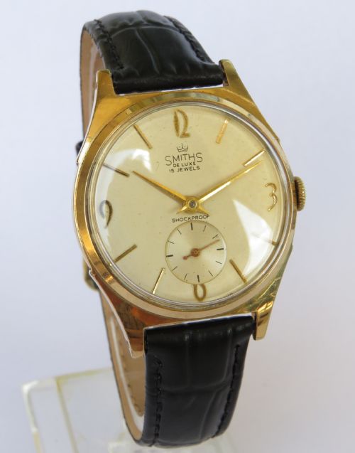 fig 1. Gents Smiths De Luxe wrist watch, made in England